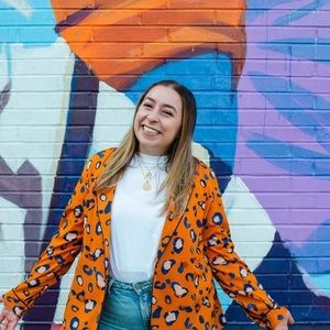 Meet your Posher, Emma